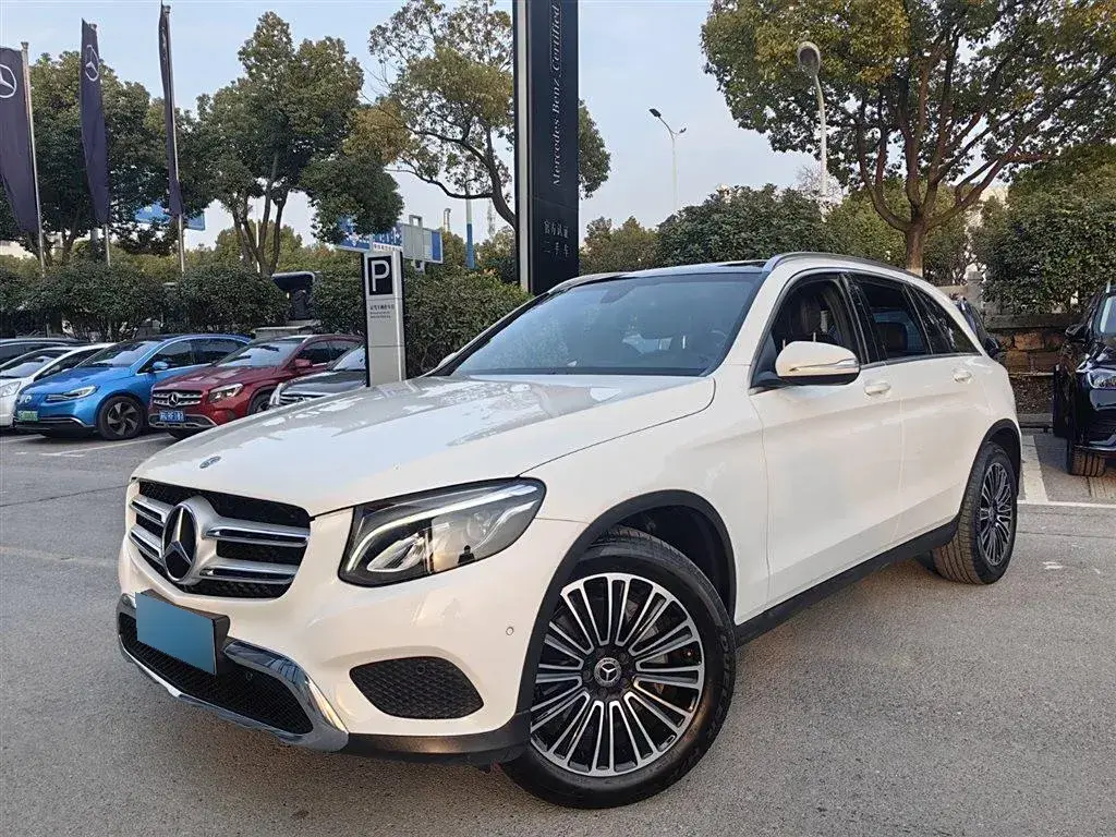 2017 Mercedes-Benz GLC Class 2.0T 211HP L4 9AT