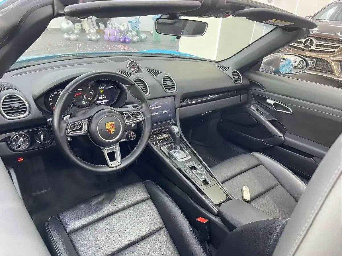 2019 Porsche 718 2.0T 300HP H4 7DCT,autocango,china used car exporter,china ev exporter,chinese used car exporter,chinese used ev exporter