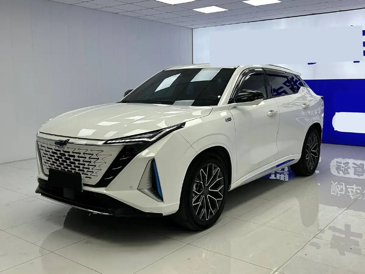 2023 ChangAn Oshan Z6 1.5T 170HP L4 6TCT PHEV 28.4KWH