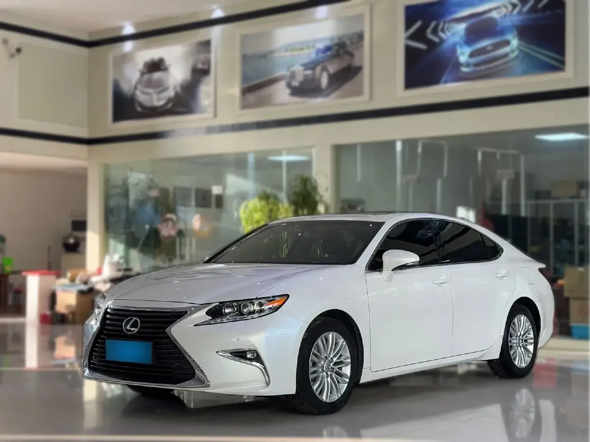 2015 Lexus ES 2.5L 184HP L4 6AT