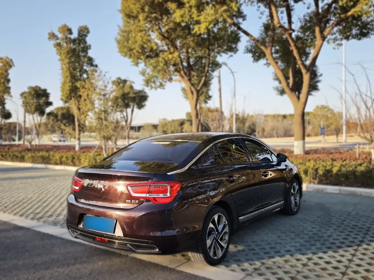 2014 DS 5LS 1.6T 200HP L4 6AT,autocango,china used car exporter,china ev exporter,chinese used car exporter,chinese used ev exporter