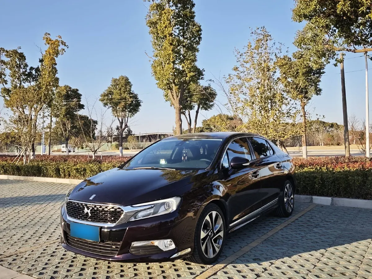 2014 DS 5LS 1.6T 200HP L4 6AT,autocango,china used car exporter,china ev exporter,chinese used car exporter,chinese used ev exporter