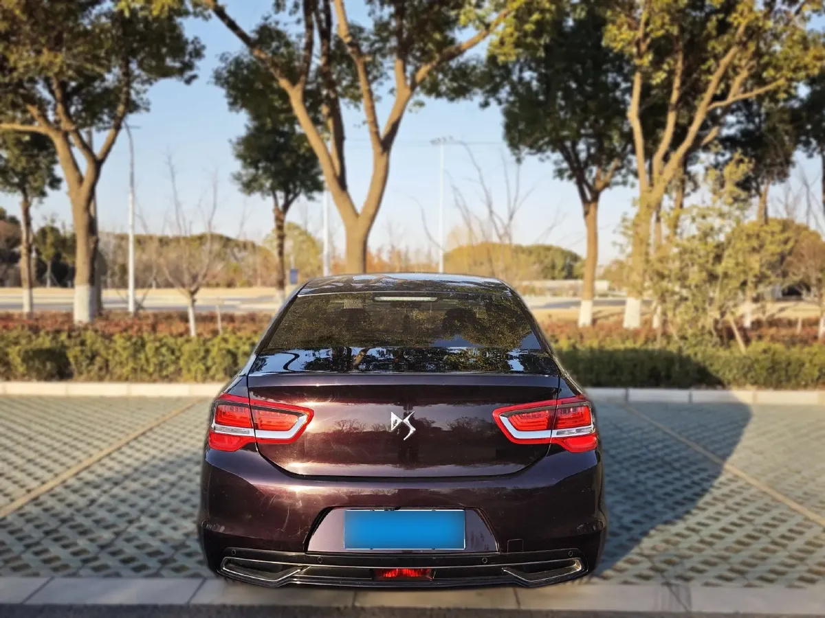 2014 DS 5LS 1.6T 200HP L4 6AT,autocango,china used car exporter,china ev exporter,chinese used car exporter,chinese used ev exporter