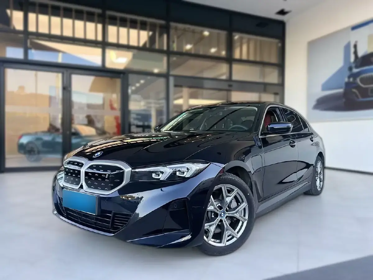 2024 BMW i3 BEV 70KWH