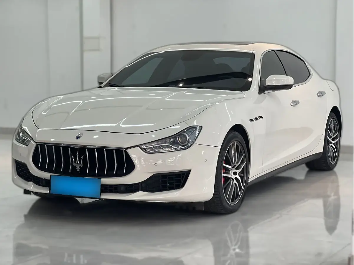 2017 Maserati Ghibli 3.0T 350HP V6 8AT