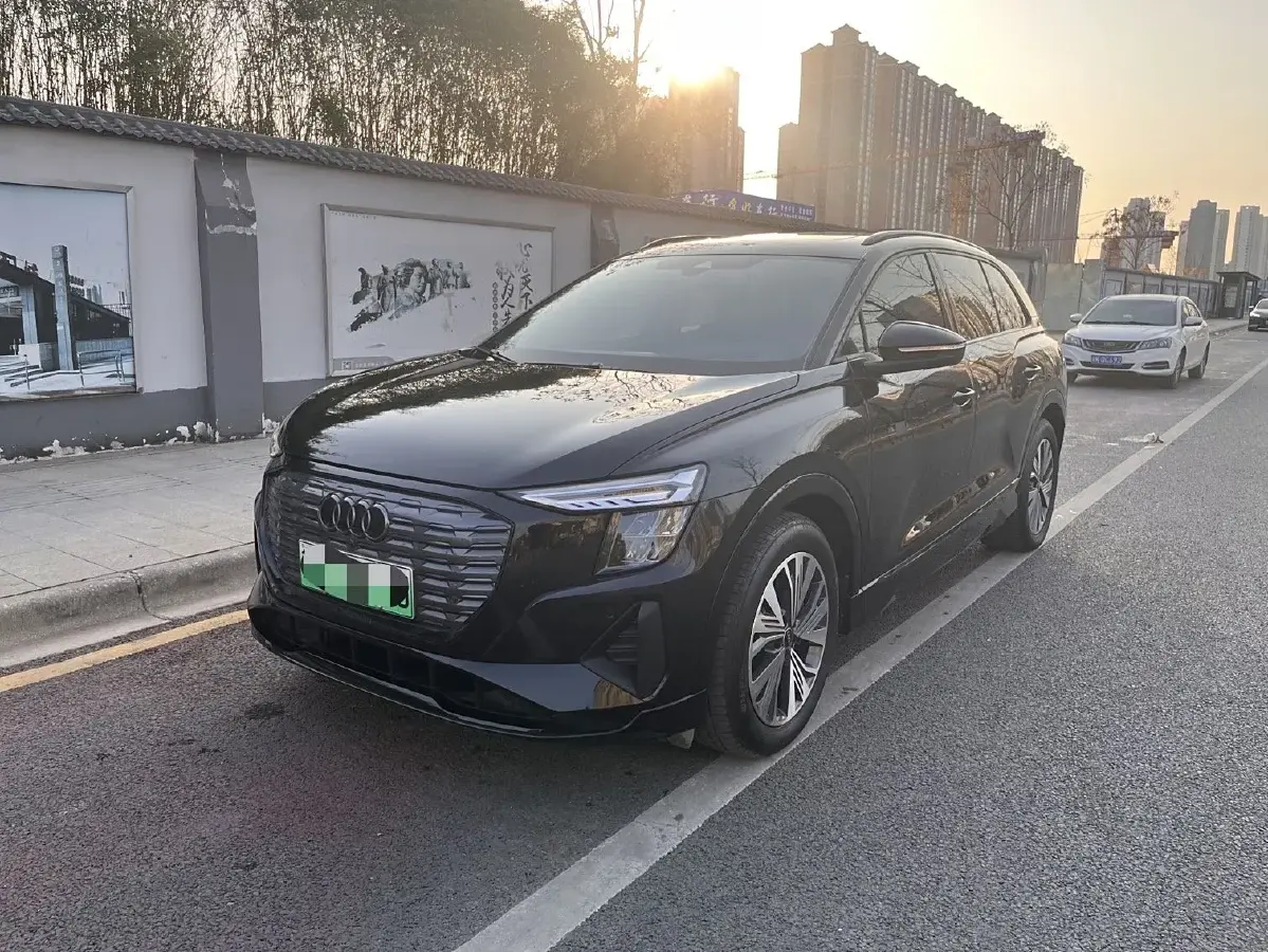 2023 Audi Q5 e-tron BEV 83.4KWH