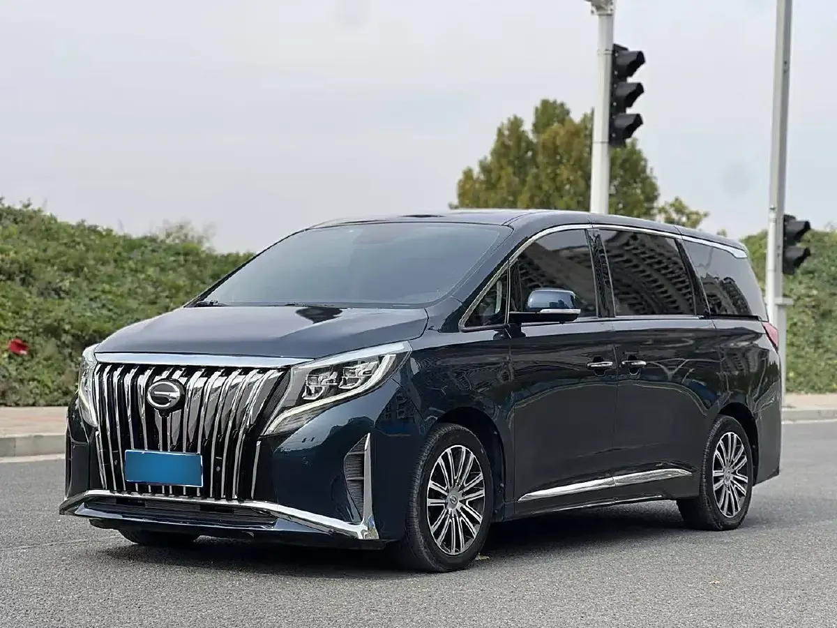 2021 GAC Trumpchi M8 2.0T 252HP L4 8AT