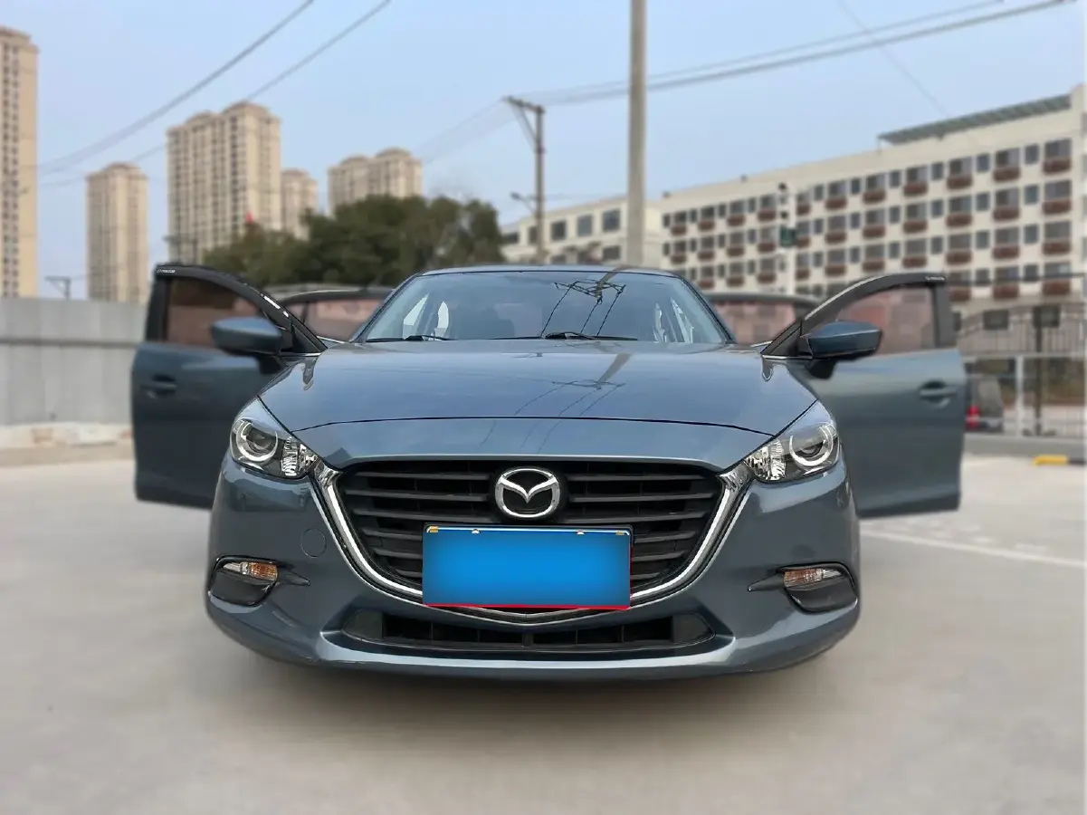 2017 Mazda 3 Axela 1.5L 117HP L4 6MT
