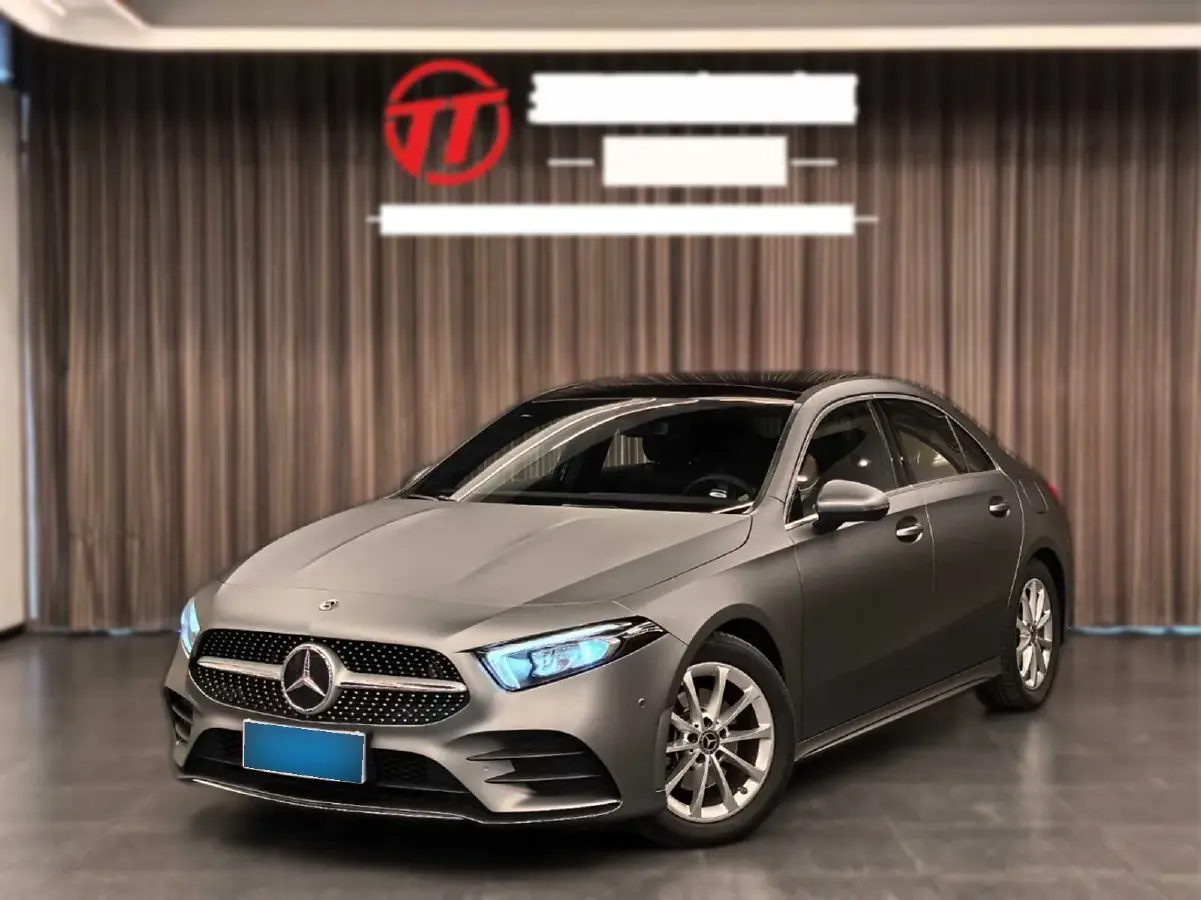 2020 Mercedes-Benz A Class 1.3T 163HP L4 7DCT