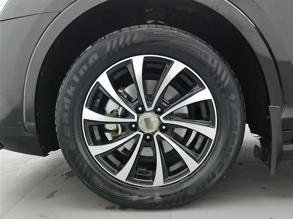 2016 Zotye SR7 1.5T 150HP L4 5MT,autocango,china used car exporter,china ev exporter,chinese used car exporter,chinese used ev exporter