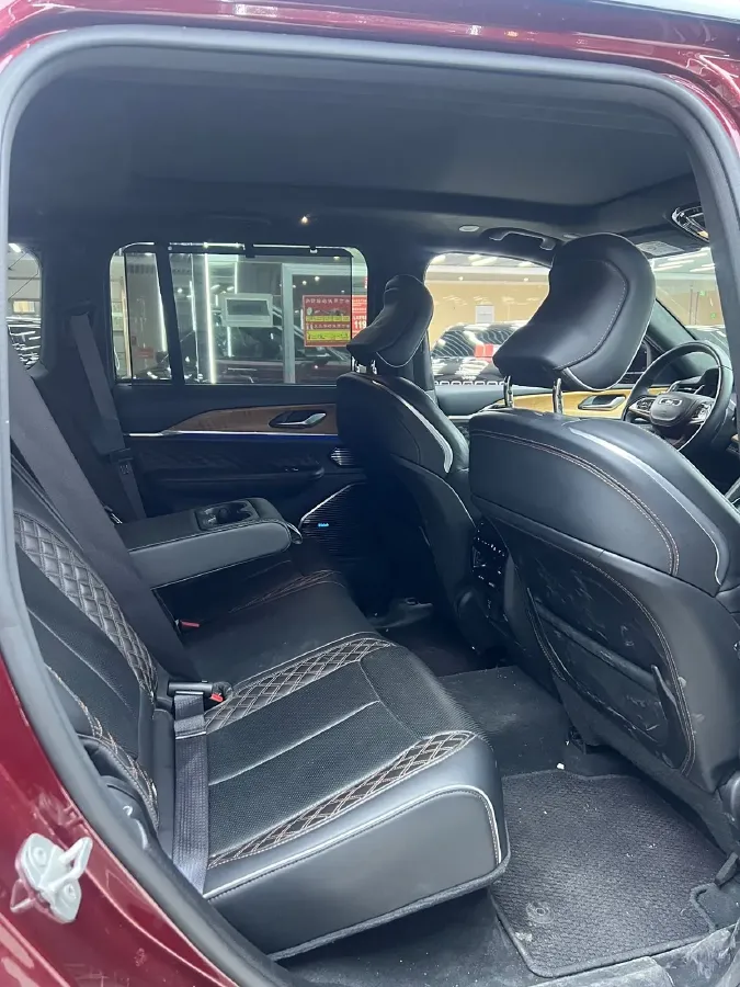 2023 Jeep Grand Cherokee 4XE 2.0T 272HP L4 8AT PHEV 17.107KWH,autocango,china used car exporter,china ev exporter,chinese used car exporter,chinese used ev exporter