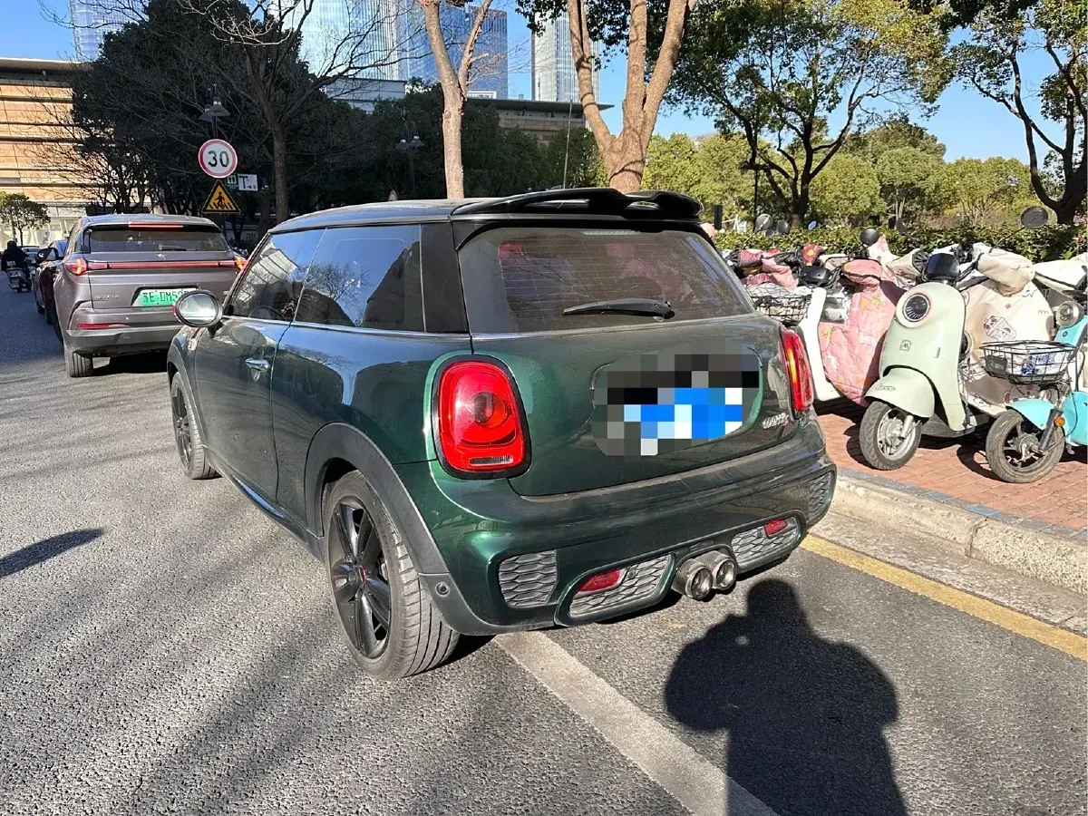 2017 MINI JCW 2.0T 231HP L4 6AT,autocango,china used car exporter,china ev exporter,chinese used car exporter,chinese used ev exporter