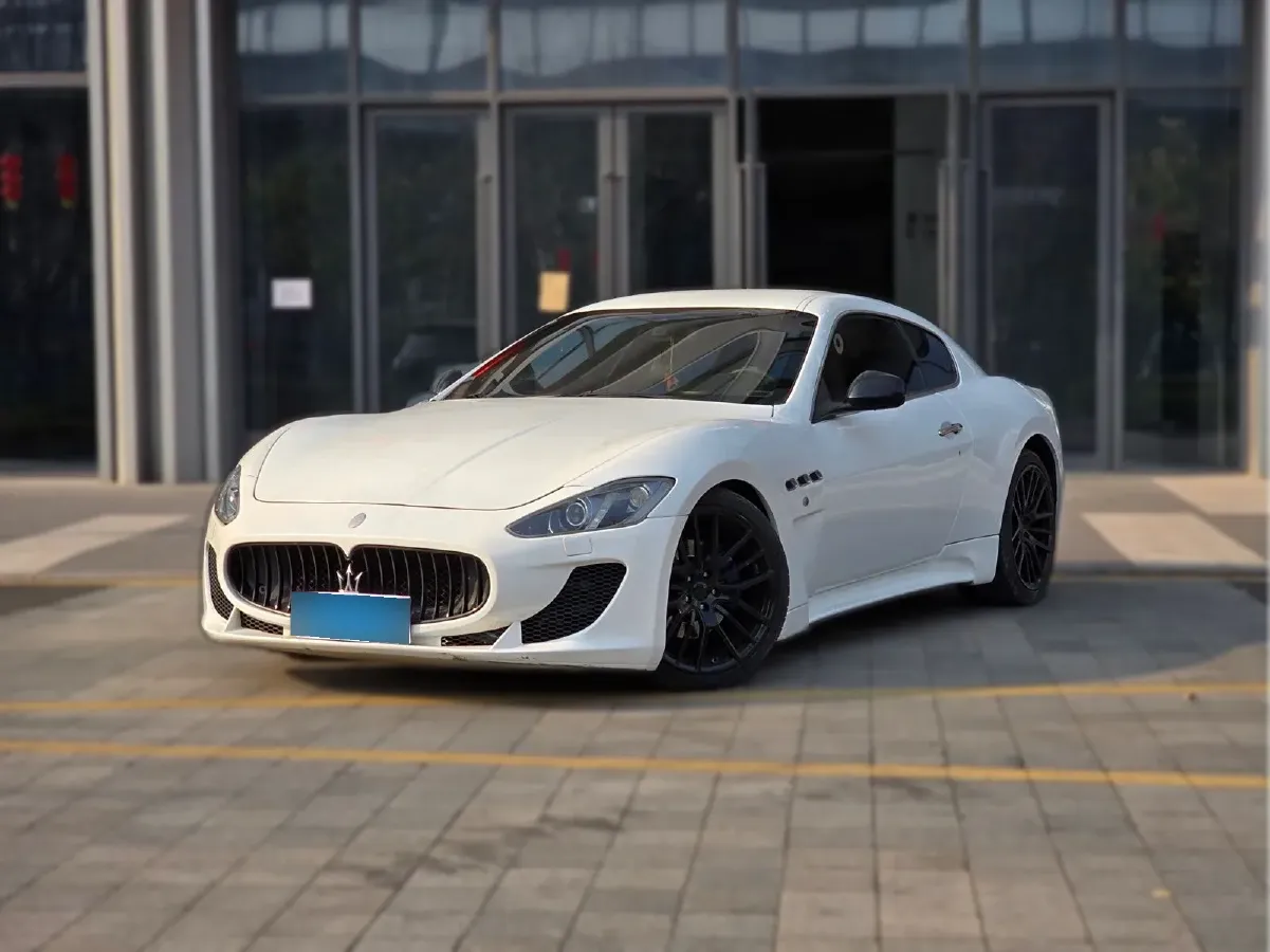 2007 Maserati GranTurismo 4.2L 405HP V8 6AT,autocango,china used car exporter,china ev exporter,chinese used car exporter,chinese used ev exporter