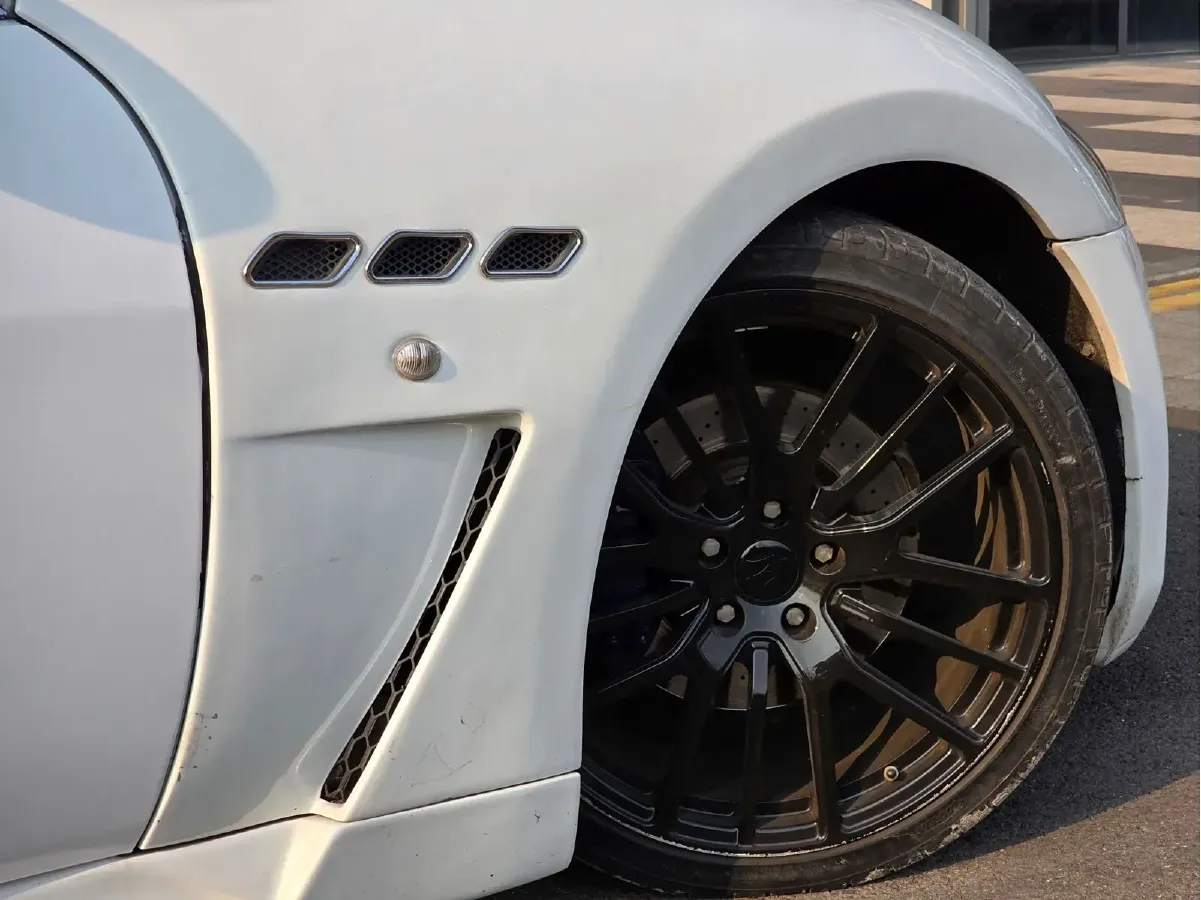 2007 Maserati GranTurismo 4.2L 405HP V8 6AT,autocango,china used car exporter,china ev exporter,chinese used car exporter,chinese used ev exporter