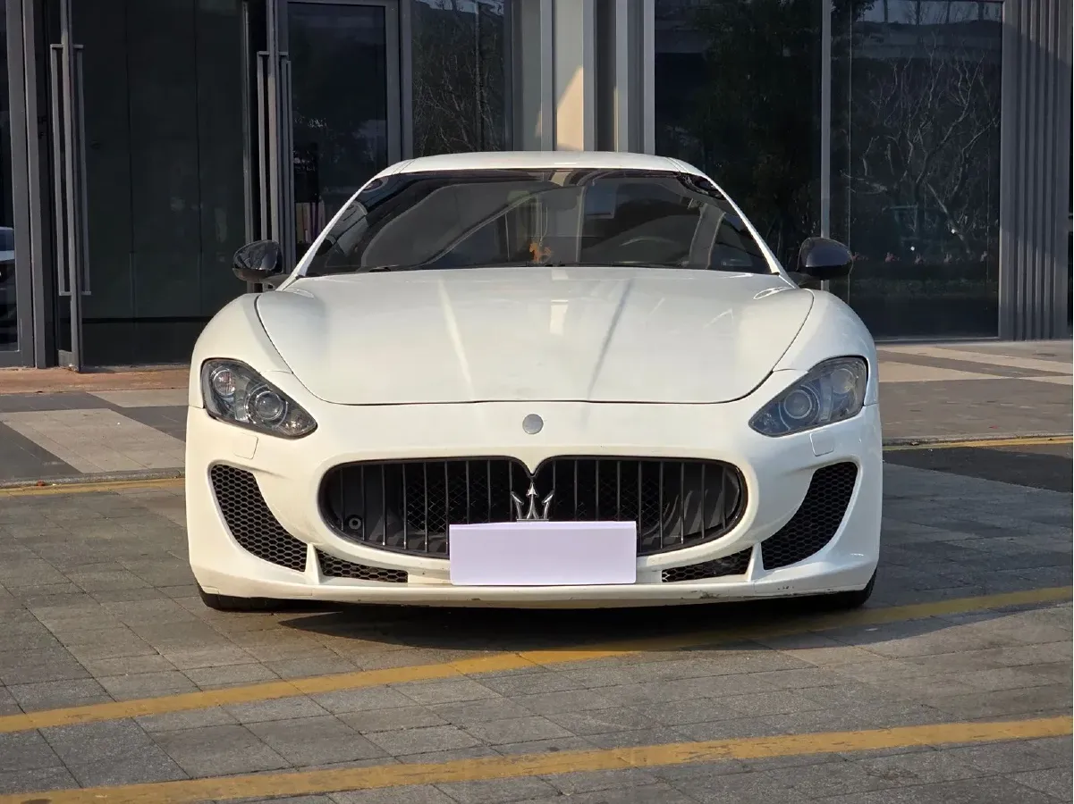 2007 Maserati GranTurismo 4.2L 405HP V8 6AT,autocango,china used car exporter,china ev exporter,chinese used car exporter,chinese used ev exporter