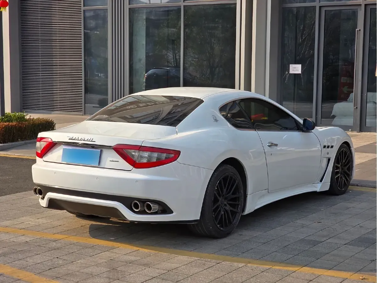 2007 Maserati GranTurismo 4.2L 405HP V8 6AT,autocango,china used car exporter,china ev exporter,chinese used car exporter,chinese used ev exporter