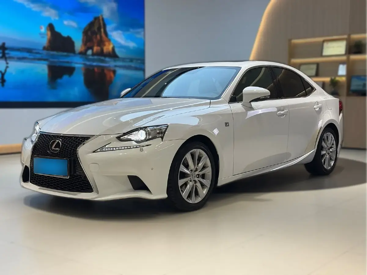 2013 Lexus IS 2.5L 208HP V6 6AT