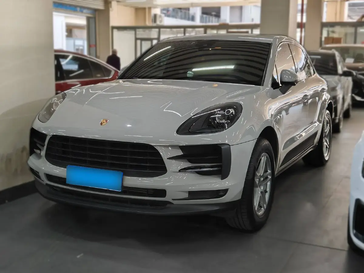 2020 Porsche Macan 2.0T 252HP L4 7DCT
