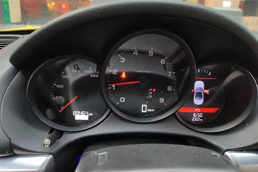 2013 Porsche Boxster 2.7L 265HP H6 7DCT,autocango,china used car exporter,china ev exporter,chinese used car exporter,chinese used ev exporter