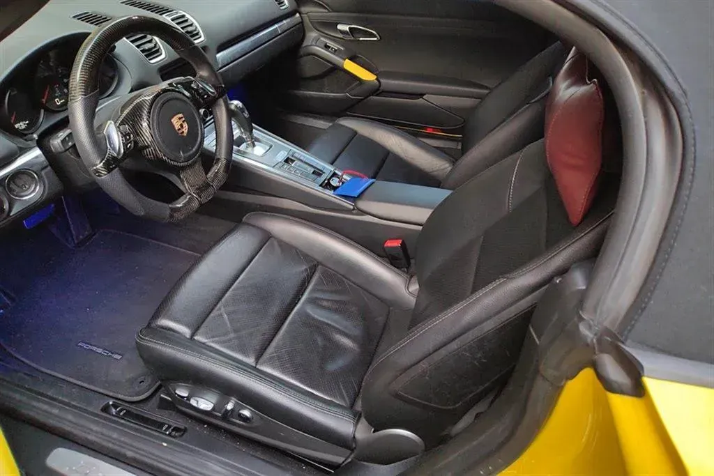 2013 Porsche Boxster 2.7L 265HP H6 7DCT,autocango,china used car exporter,china ev exporter,chinese used car exporter,chinese used ev exporter