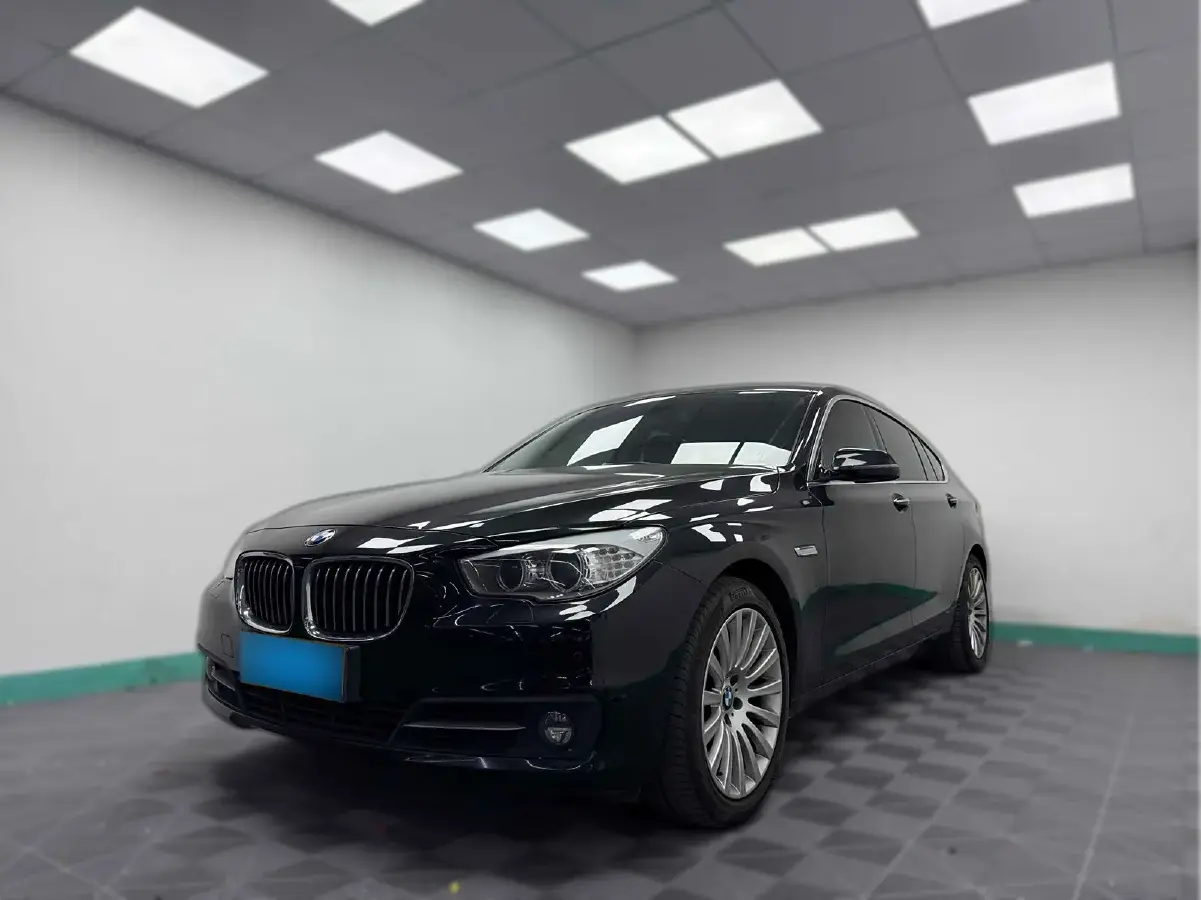 2015 BMW 5 Series GT 3.0T 306HP L6 8AT