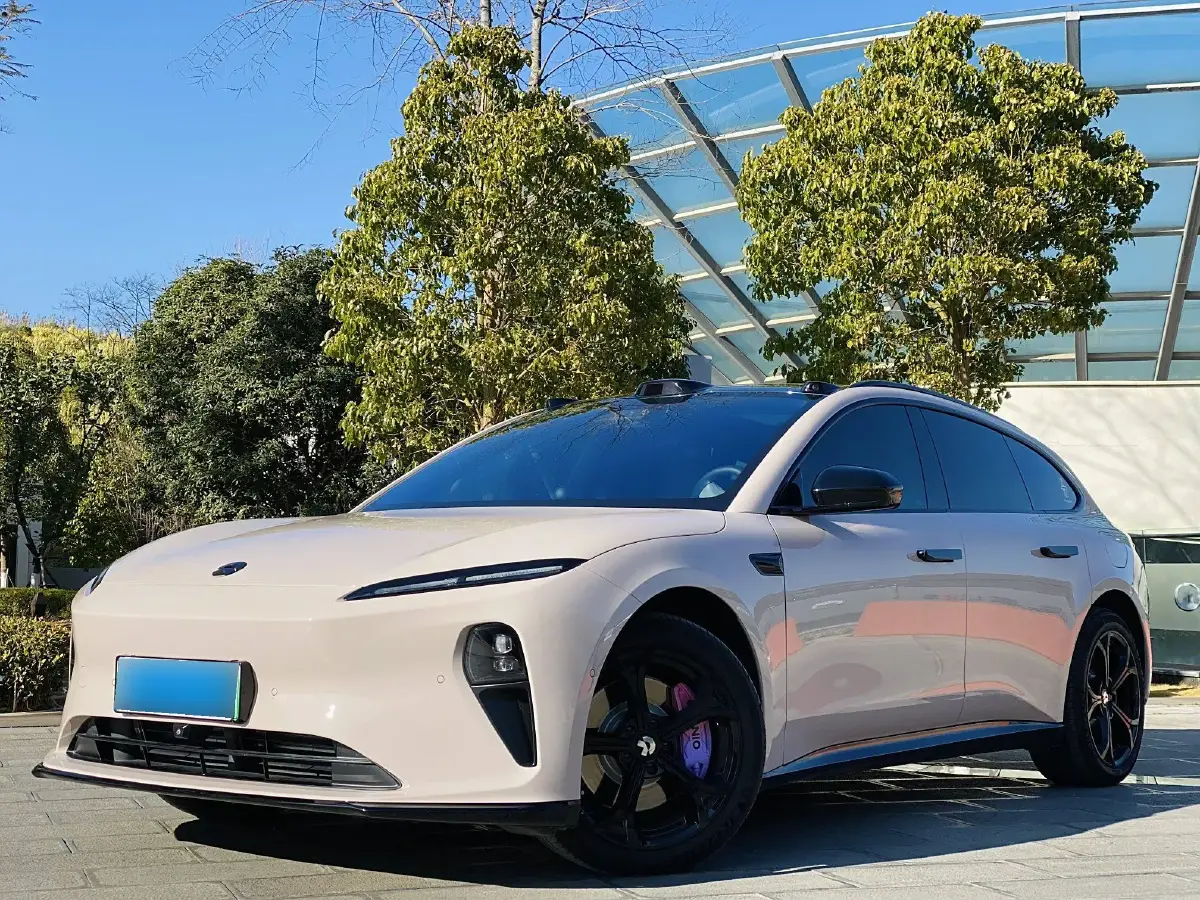 2024 NIO ET5T BEV 75KWH