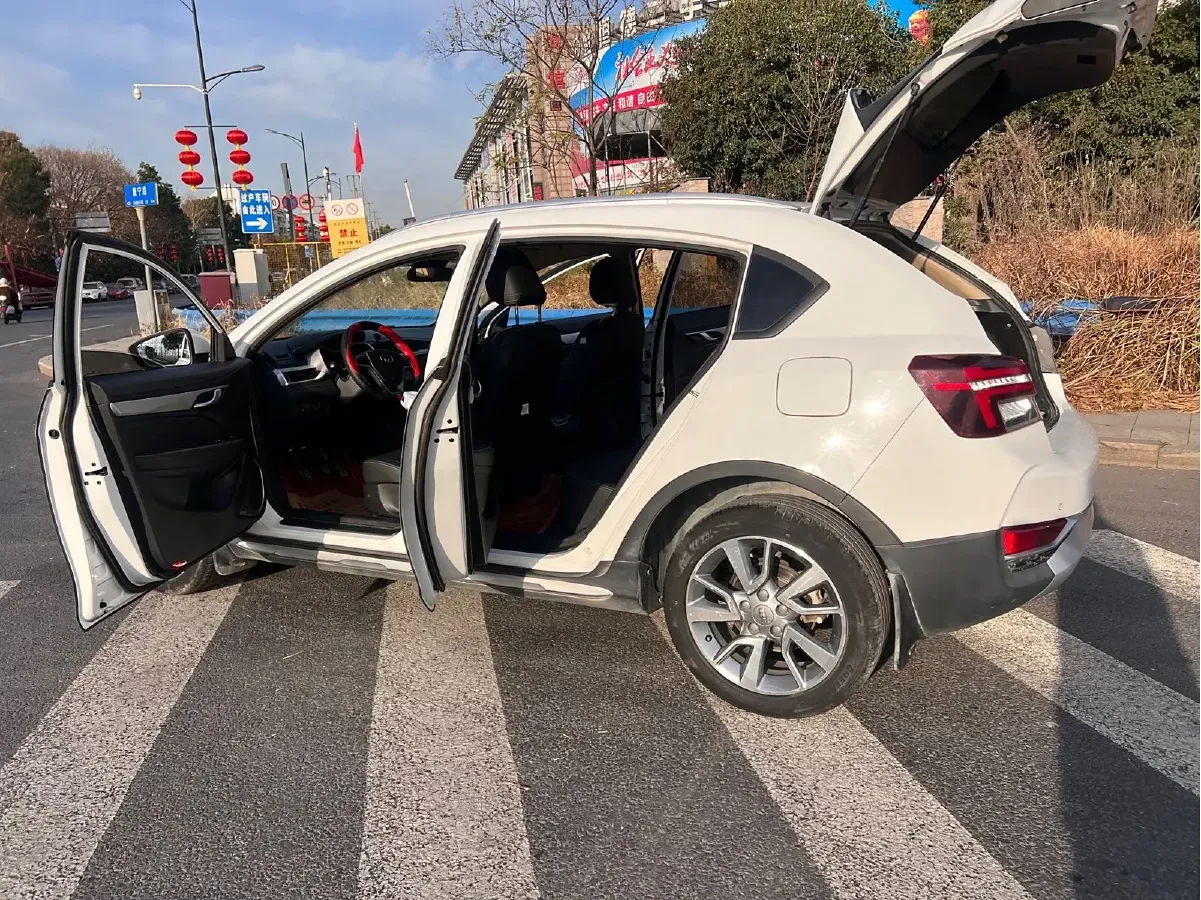 2018 Geely Vision S1 1.5L 109HP L4 5MT,autocango,china used car exporter,china ev exporter,chinese used car exporter,chinese used ev exporter