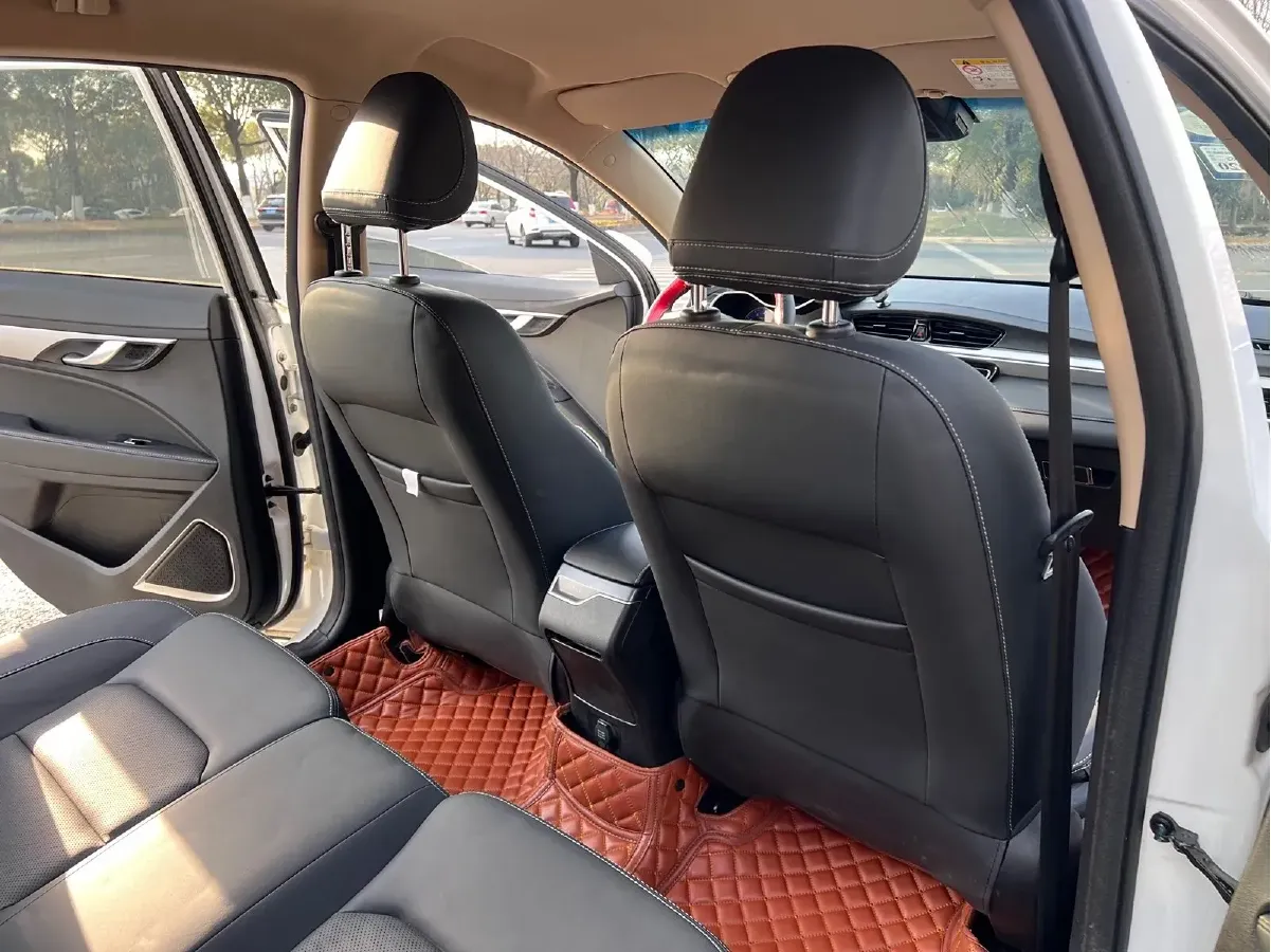 2018 Geely Vision S1 1.5L 109HP L4 5MT,autocango,china used car exporter,china ev exporter,chinese used car exporter,chinese used ev exporter