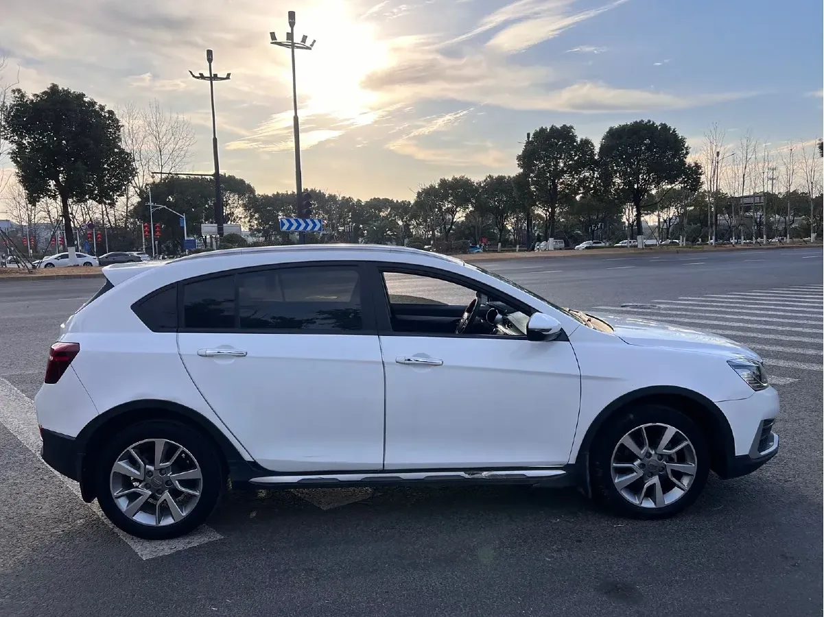 2018 Geely Vision S1 1.5L 109HP L4 5MT,autocango,china used car exporter,china ev exporter,chinese used car exporter,chinese used ev exporter