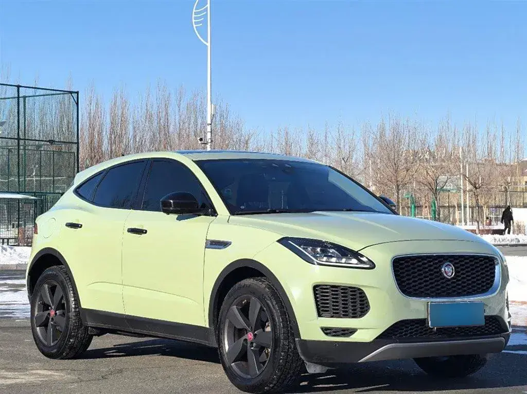 2018 Jaguar E-PACE 2.0T 200HP L4 9AT