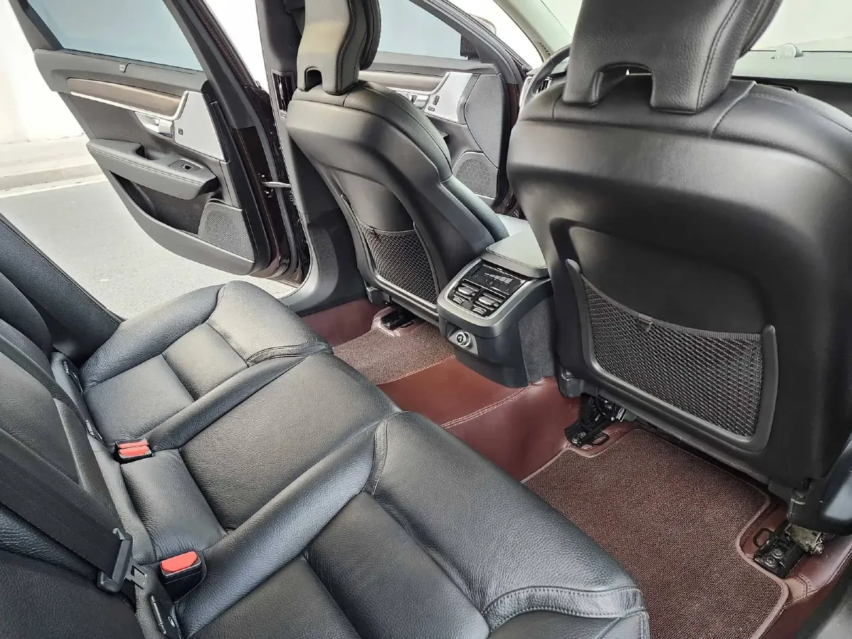 2019 Volvo V90 2.0T 254HP L4 8AT,autocango,china used car exporter,china ev exporter,chinese used car exporter,chinese used ev exporter