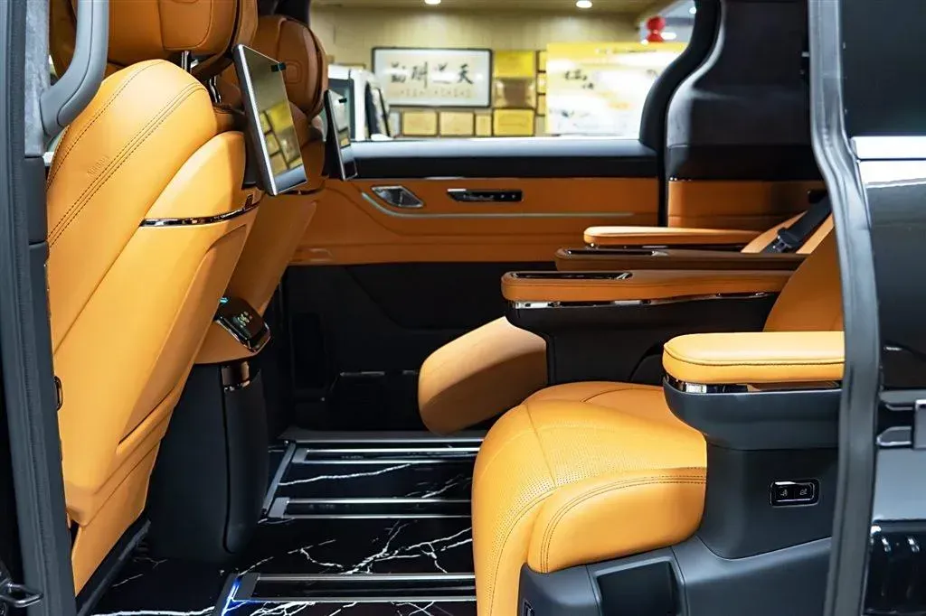 2024 LEVC L380 BEV 140KWH,autocango,china used car exporter,china ev exporter,chinese used car exporter,chinese used ev exporter