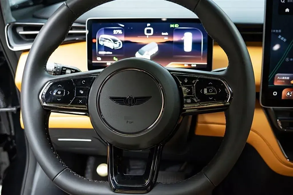 2024 LEVC L380 BEV 140KWH,autocango,china used car exporter,china ev exporter,chinese used car exporter,chinese used ev exporter