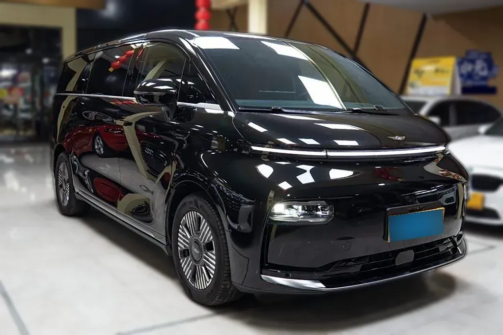 2024 LEVC L380 BEV 140KWH,autocango,china used car exporter,china ev exporter,chinese used car exporter,chinese used ev exporter