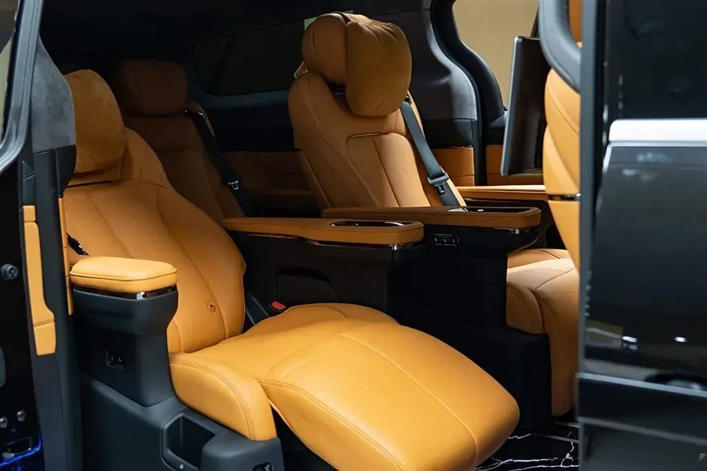 2024 LEVC L380 BEV 140KWH,autocango,china used car exporter,china ev exporter,chinese used car exporter,chinese used ev exporter