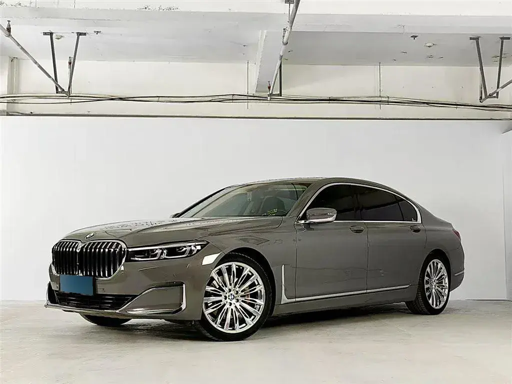 2019 BMW 7 Series 2.0T 265HP L4 8AT
