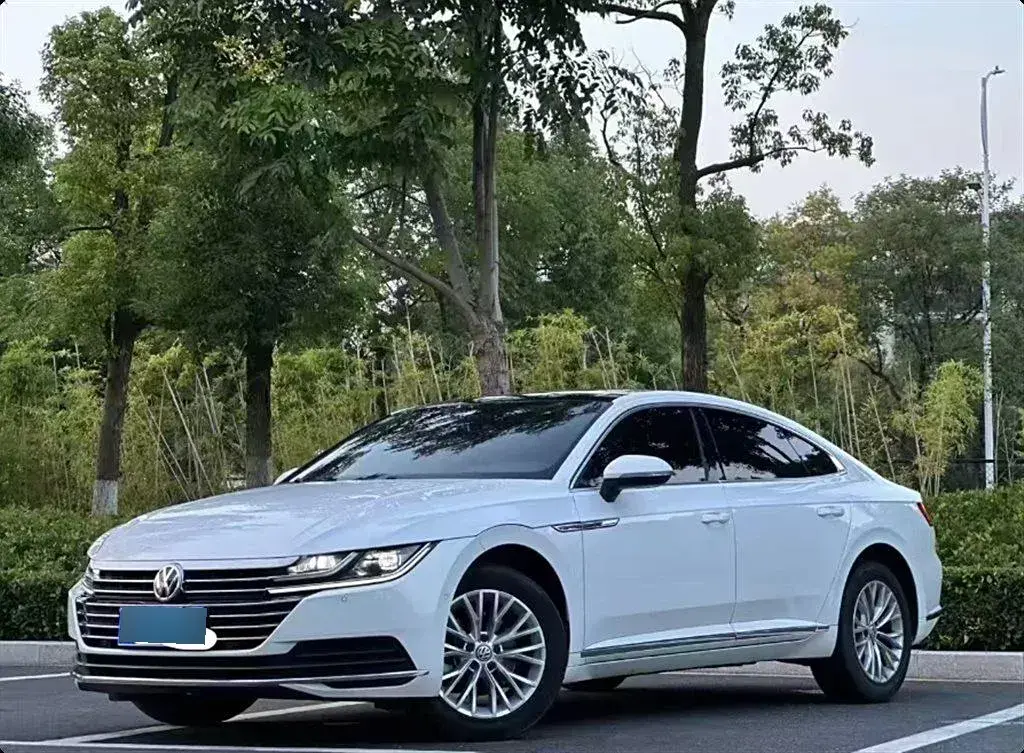 2019 Volkswagen CC 2.0T 186HP L4 7DCT