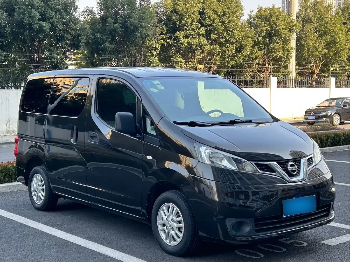 2014 Nissan NV200 1.6L 124HP L4 CVT