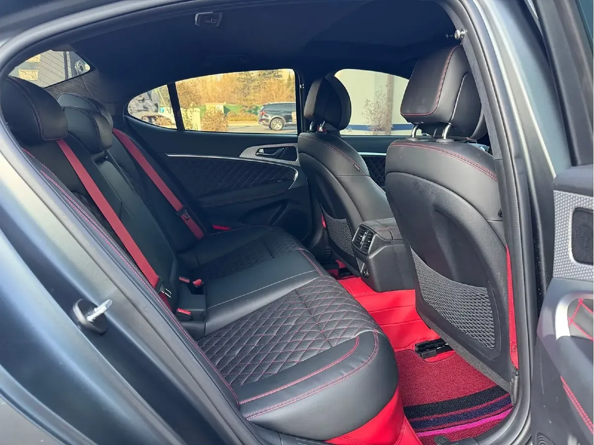 2021 Genesis G70 2.0T 245HP L4 8AT,autocango,china used car exporter,china ev exporter,chinese used car exporter,chinese used ev exporter