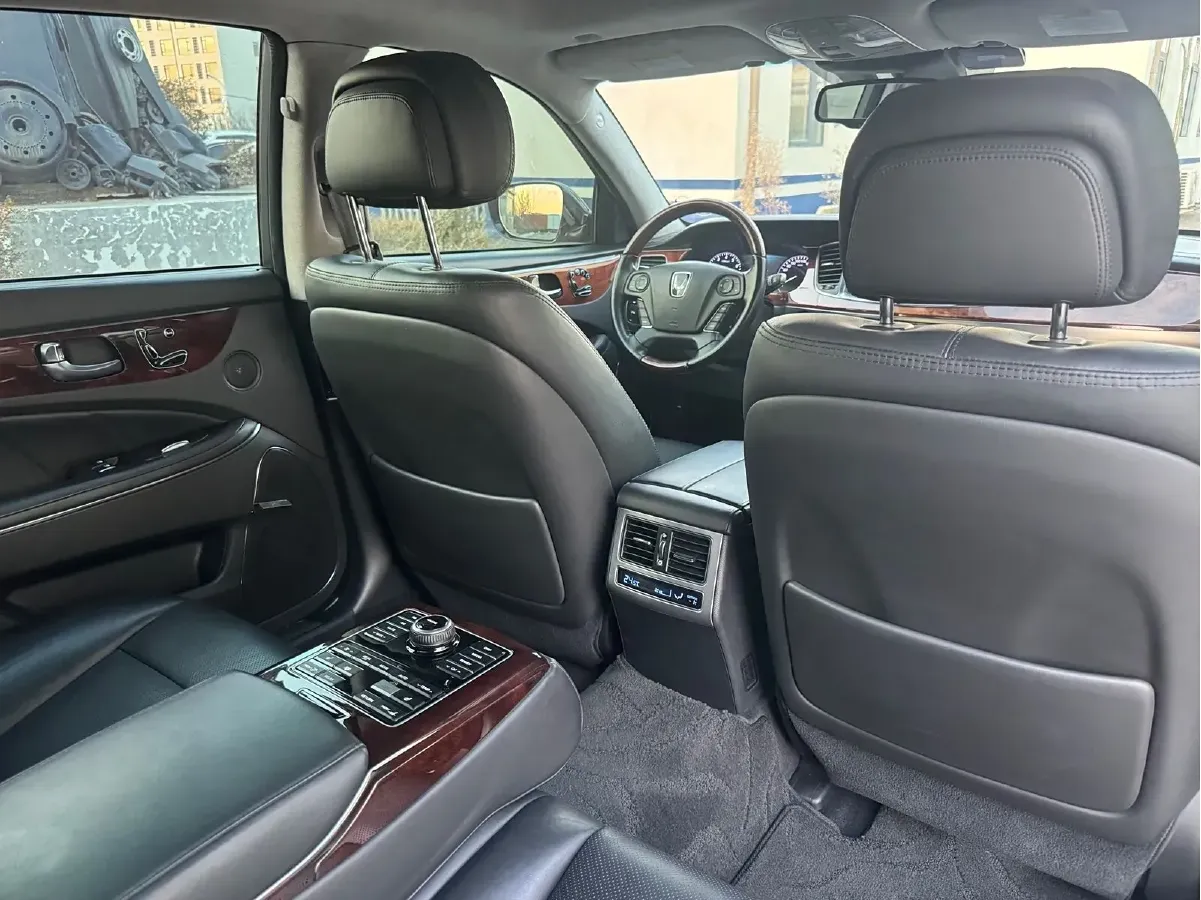 2014 Hyundai Equus 5.0L 430HP V8 8AT,autocango,china used car exporter,china ev exporter,chinese used car exporter,chinese used ev exporter