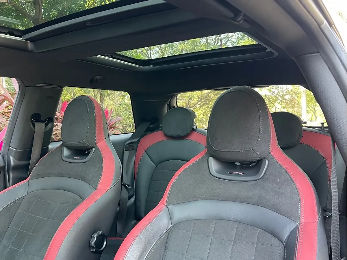 2018 MINI JCW 2.0T 231HP L4 8AT,autocango,china used car exporter,china ev exporter,chinese used car exporter,chinese used ev exporter