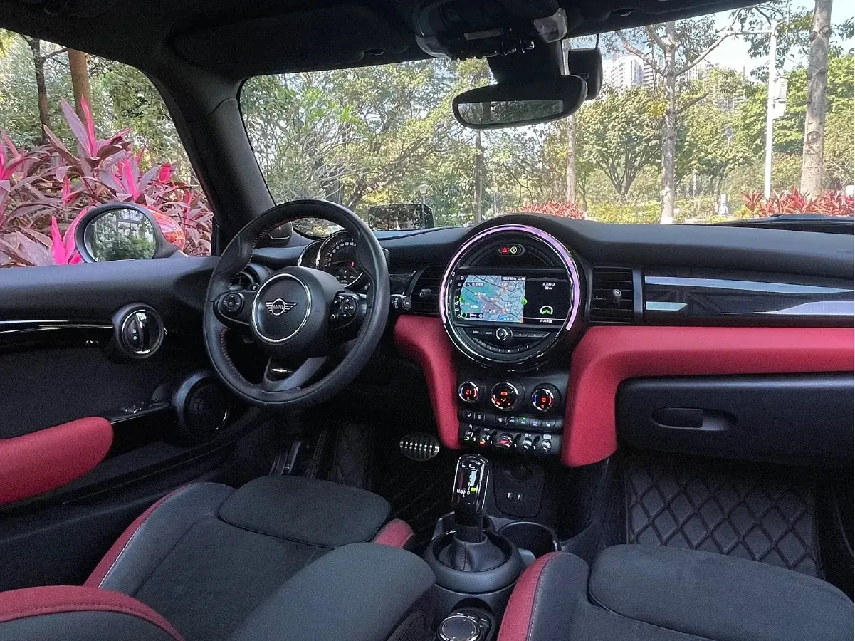 2018 MINI JCW 2.0T 231HP L4 8AT,autocango,china used car exporter,china ev exporter,chinese used car exporter,chinese used ev exporter