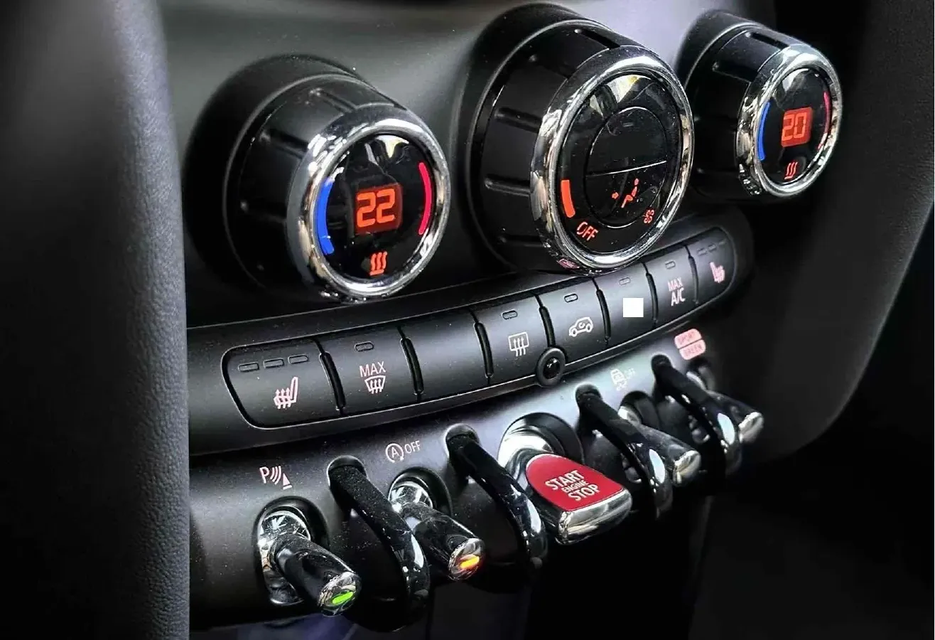 2022 MINI JCW 2.0T 231HP L4 8AT,autocango,china used car exporter,china ev exporter,chinese used car exporter,chinese used ev exporter