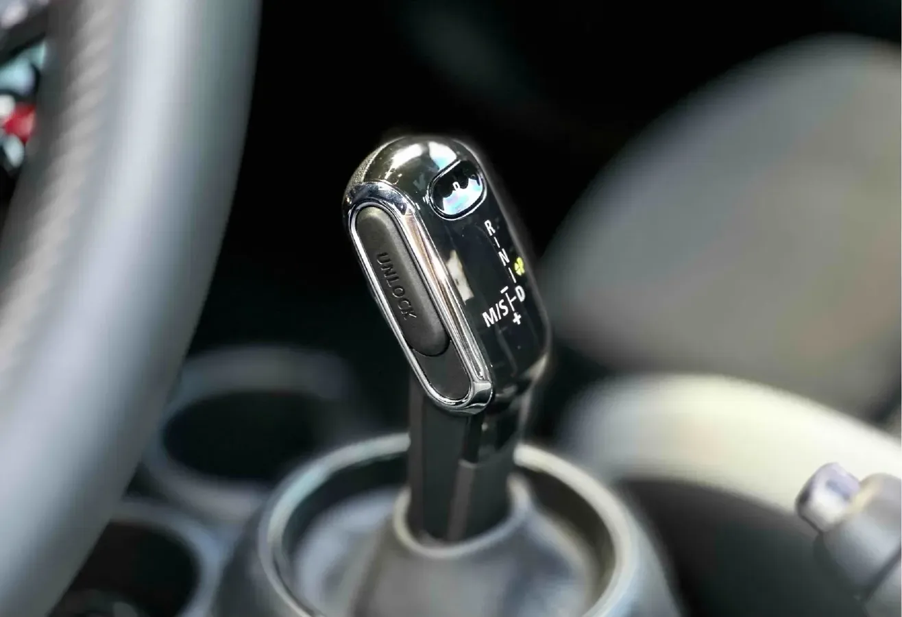 2022 MINI JCW 2.0T 231HP L4 8AT,autocango,china used car exporter,china ev exporter,chinese used car exporter,chinese used ev exporter