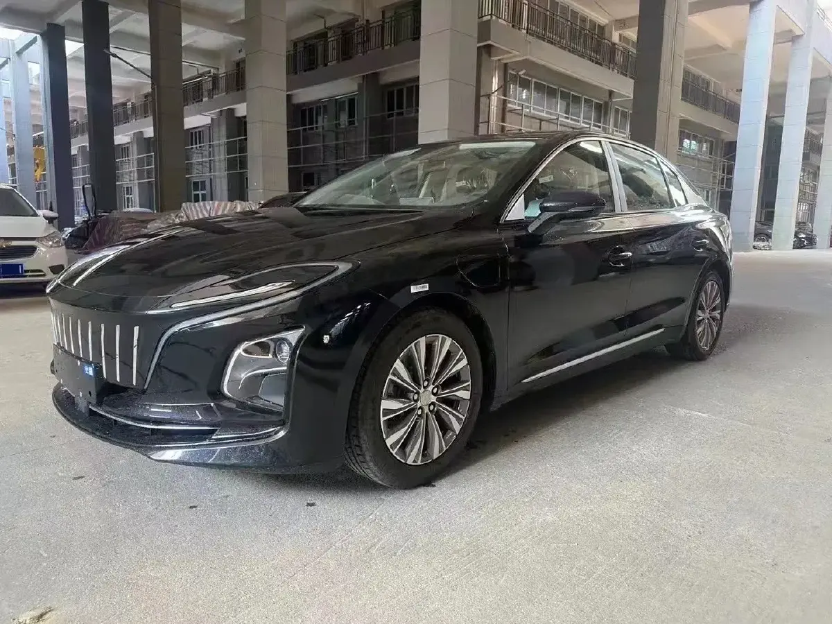 2024 HongQi E-QM5 BEV 72KWH