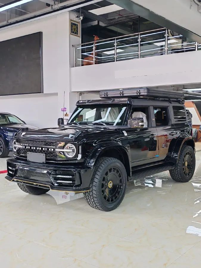 2024 Ford Bronco 2.3T 275HP L4 10AT,autocango,china used car exporter,china ev exporter,chinese used car exporter,chinese used ev exporter