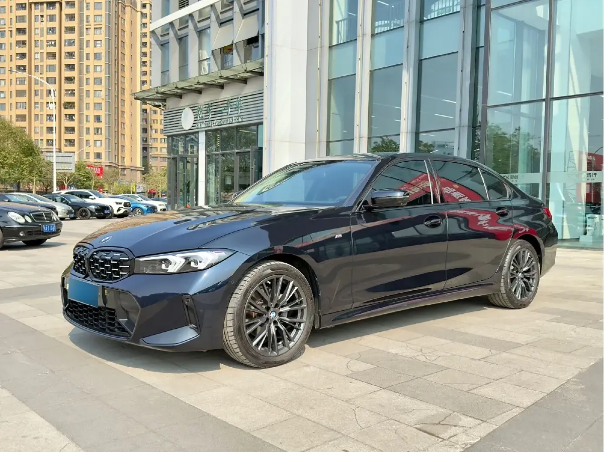 2024 BMW 3 Series 2.0T 184HP L4 8AT