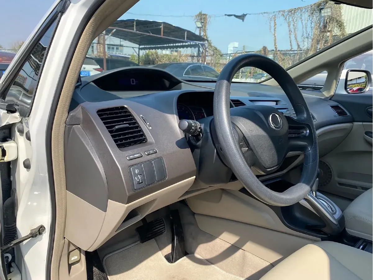 2012 Ciimo Ciimo 1.8L 140HP L4 5AT,autocango,china used car exporter,china ev exporter,chinese used car exporter,chinese used ev exporter