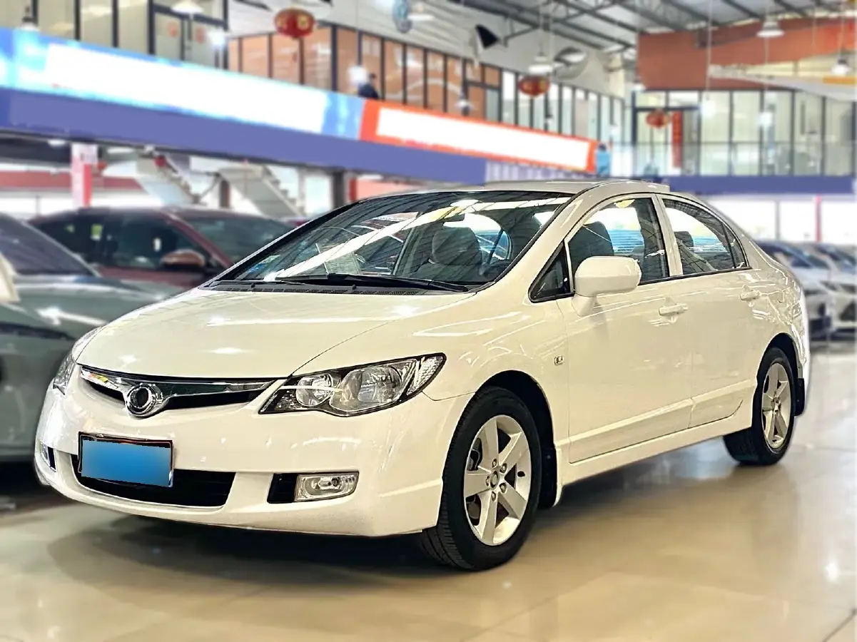 2012 Ciimo Ciimo 1.8L 140HP L4 5AT