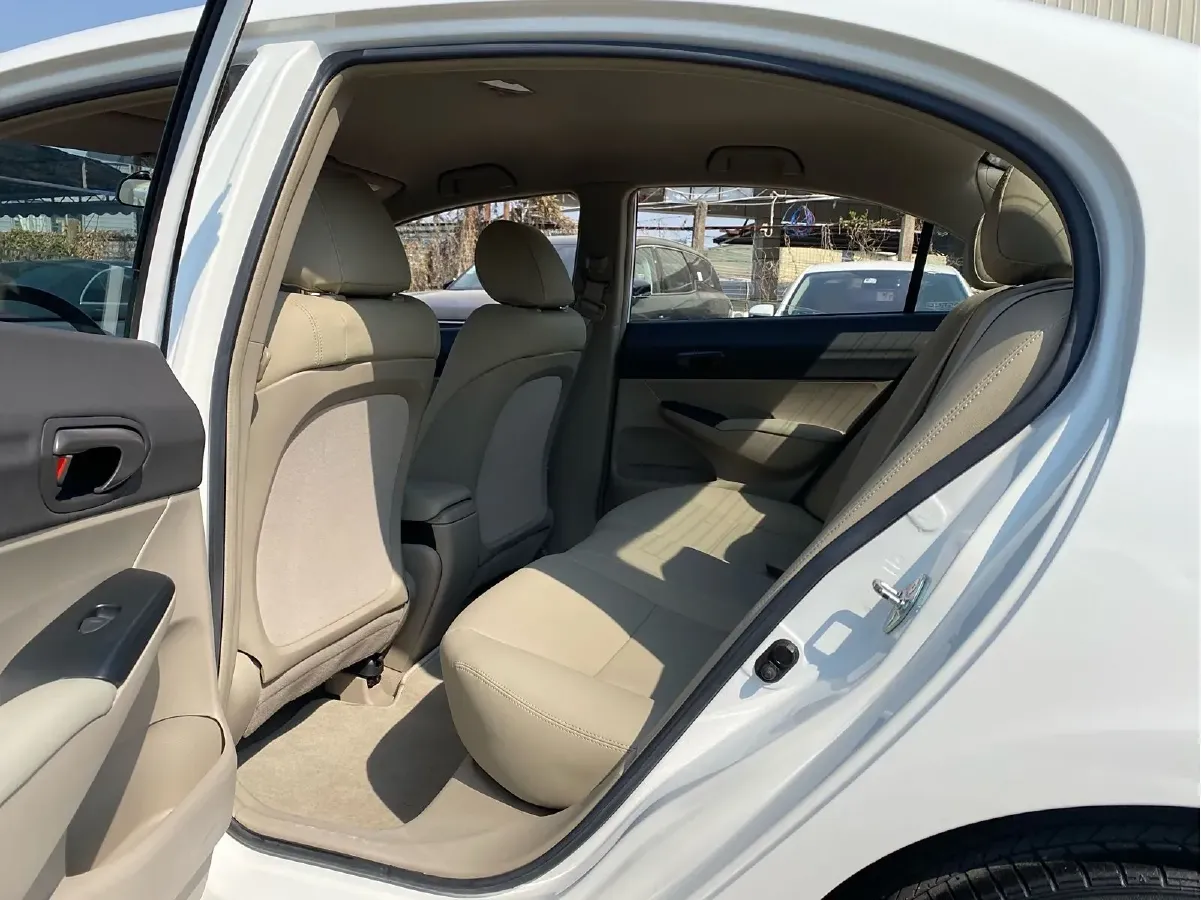 2012 Ciimo Ciimo 1.8L 140HP L4 5AT,autocango,china used car exporter,china ev exporter,chinese used car exporter,chinese used ev exporter